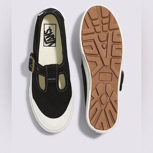 NEW VANS Style 93 Mary Jane Shoes 9.5 Black Canvas Lug Outsole Streetwear Casual
